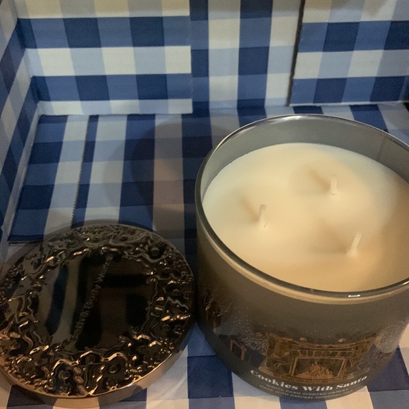 ⭐️3 wick candle⭐️ - Picture 3 of 3